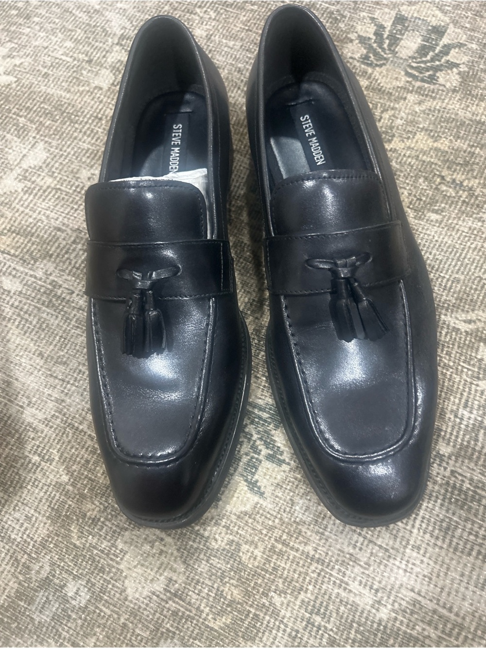 Steve Madden Black Leather Tassel Loafers